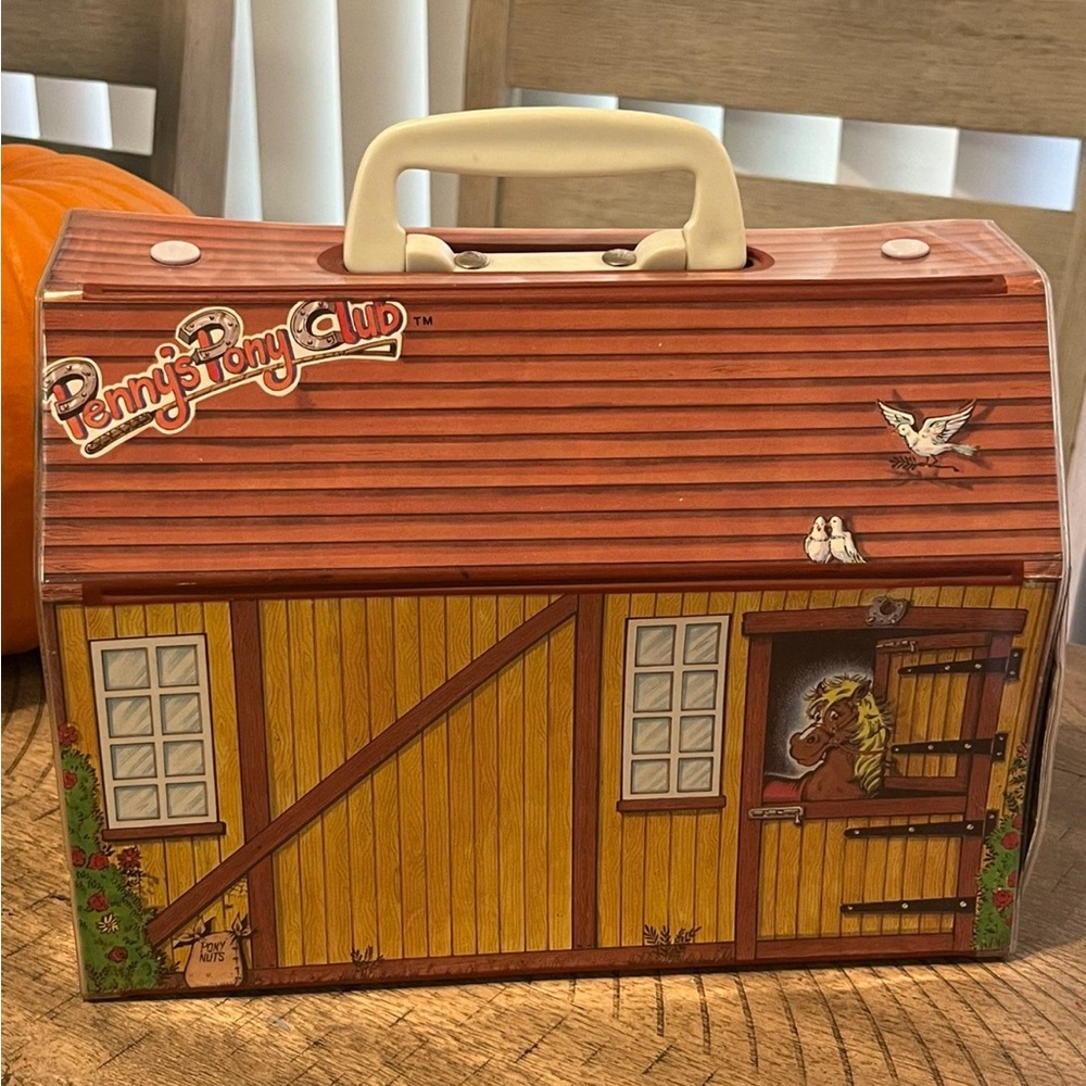 Penny Pony Club Toy Barn